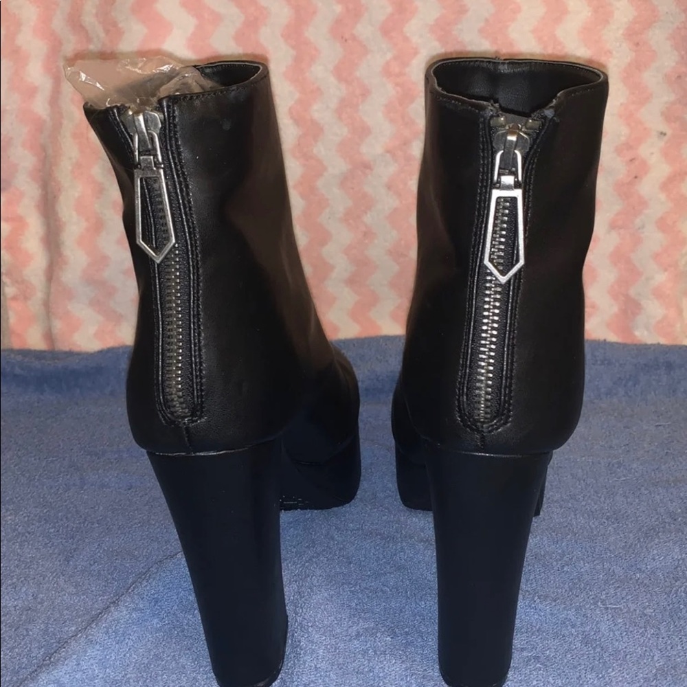 Fuax leather booties - Picture 6 of 7